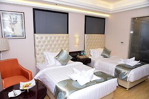 Om Clarks Inn Raebareli