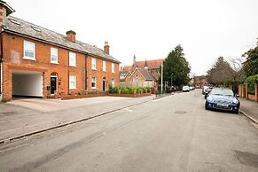 11 Helena House