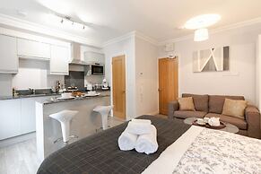11 Helena House