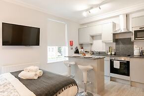 11 Helena House