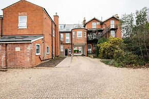 11 Helena House