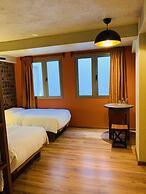 1911 Hotel