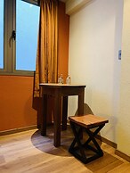 1911 Hotel