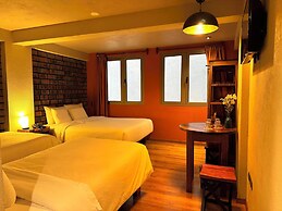 1911 Hotel