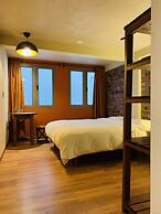 1911 Hotel