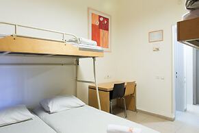 HI - Shlomi Hostel