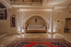 Zara Cave Hotel +10