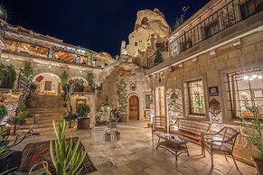 Zara Cave Hotel +10