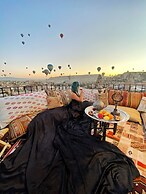 Zara Cave Hotel +10