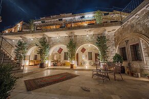 Zara Cave Hotel +10