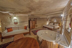 Zara Cave Hotel +10