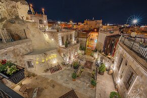 Zara Cave Hotel +10