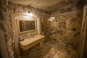 Zara Cave Hotel +10