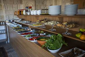 Zara Cave Hotel +10
