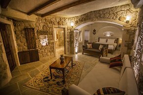 Zara Cave Hotel +10