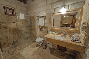 Zara Cave Hotel +10