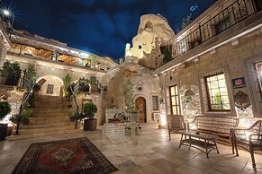 Zara Cave Hotel +10