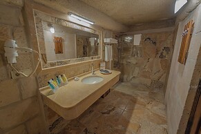 Zara Cave Hotel +10