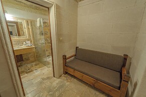 Zara Cave Hotel +10