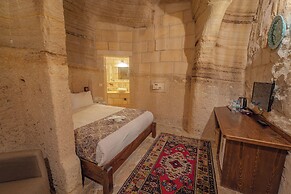 Zara Cave Hotel +10