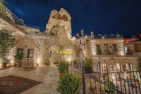 Zara Cave Hotel +10