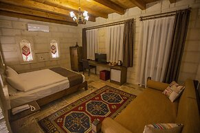 Zara Cave Hotel +10