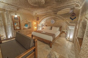 Zara Cave Hotel +10