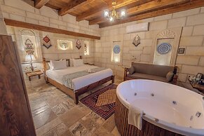 Zara Cave Hotel +10