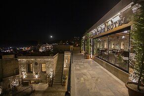 Zara Cave Hotel +10