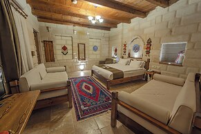 Zara Cave Hotel +10