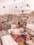 Zara Cave Hotel +10