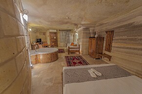 Zara Cave Hotel +10