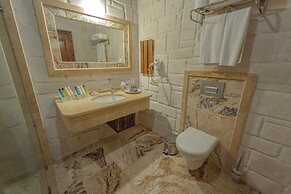 Zara Cave Hotel +10