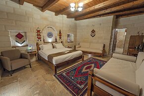 Zara Cave Hotel +10