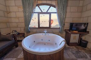 Zara Cave Hotel +10
