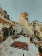 Zara Cave Hotel +10