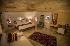 Zara Cave Hotel +10