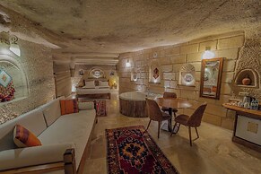 Zara Cave Hotel +10