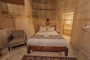 Zara Cave Hotel +10