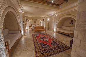Zara Cave Hotel +10