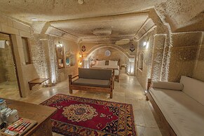 Zara Cave Hotel +10