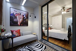 Newly Renovated 1BDR Apt Old Shanghai