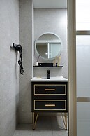Newly Renovated 1BDR Apt Old Shanghai