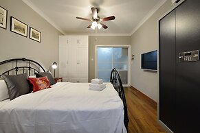Newly Renovated 1BDR Apt Old Shanghai
