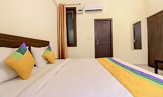 Itsy Hotels Royal Monarch