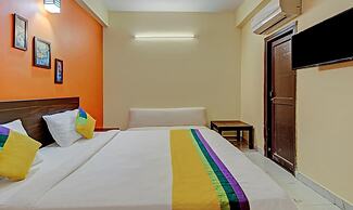 Itsy Hotels Royal Monarch