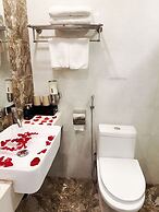 Golden Hotel