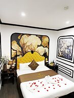 Golden Hotel