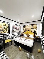 Golden Hotel