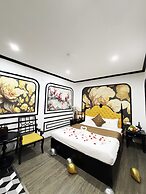 Golden Hotel